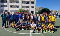 رئيس الجامعة يدشن انطلاق فعالية البطولة الداخلية لدوري كرة القدم النسخة الثامنة .